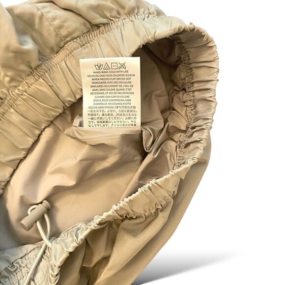 ESSENTIALS Fear of God Shorts |Size: Mens XS| - Picture 5 of 10